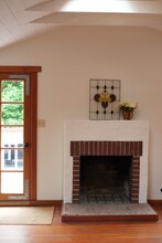 11222 Arroyo Ave, Unit The Barn Apartment in Santa Ana, CA - Building Photo - Building Photo