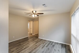 3016 Casa Bella Dr in Arlington, TX - Building Photo - Building Photo