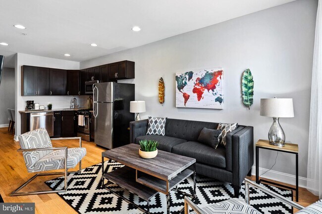 2551 Grays Ferry Ave-Unit -1 in Philadelphia, PA - Foto de edificio - Building Photo