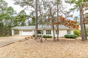 7 Lopez Cir in Hot Springs, AR - Building Photo