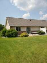 100 7th St NE, Unit 8 in Perham, MN - Building Photo - Building Photo