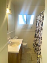 1043 Black Oak Dr in Tehachapi, CA - Building Photo - Building Photo