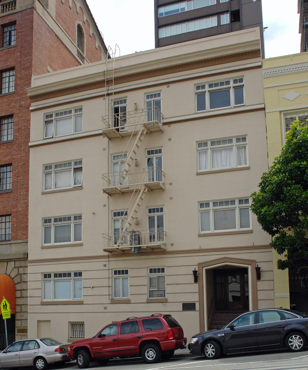 Commonwealth Apartments in San Francisco, CA - Building Photo