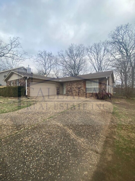 1721 Okmulgee Ct in North Little Rock, AR - Building Photo