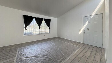 2350 Osbun Rd in San Bernardino, CA - Building Photo - Building Photo