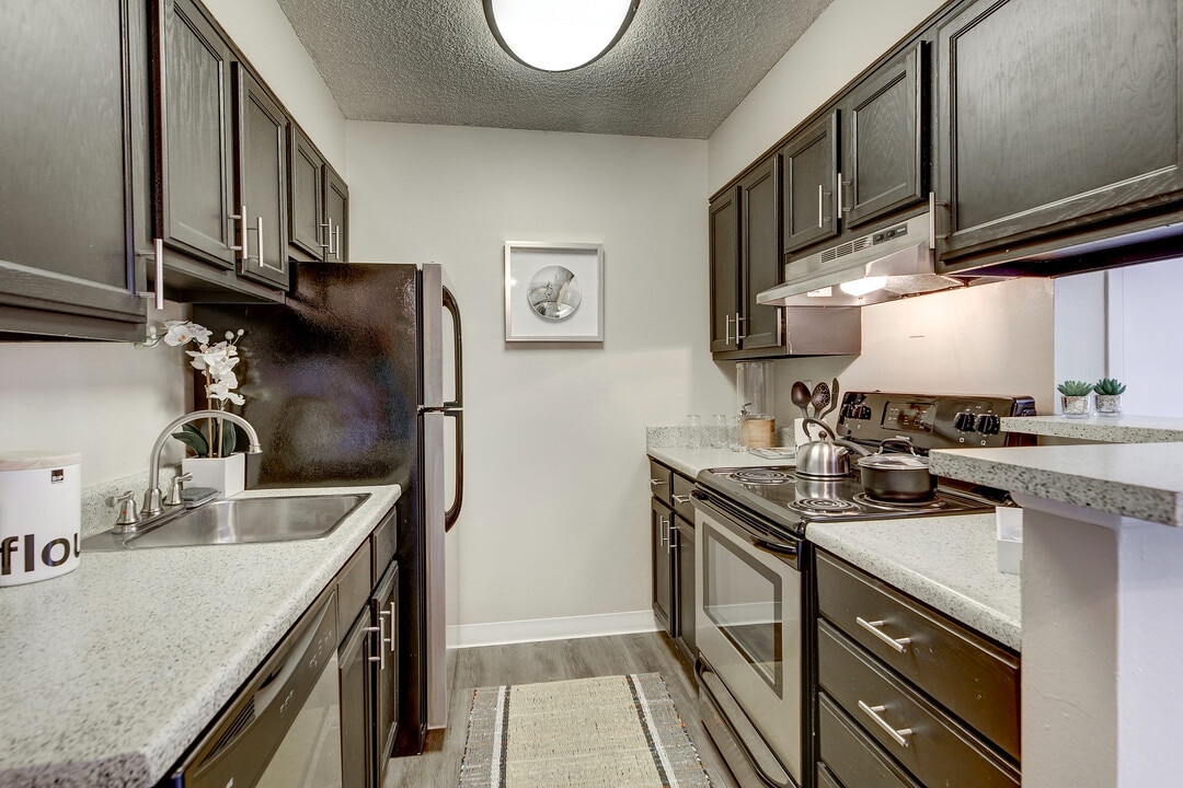 ReNew Pinehurst in Denver, CO - Building Photo