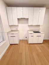 125 SW 19th Ave, Unit 2 in Miami, FL - Building Photo - Building Photo