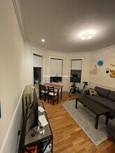 1340 Commonwealth Ave in Boston, MA - Foto de edificio - Building Photo