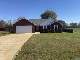 27764 Gretta Cir in Ardmore, AL - Building Photo