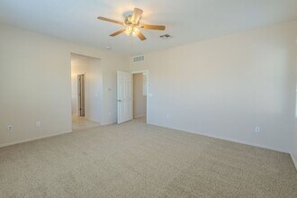 76 W Calle Gota in Sahuarita, AZ - Building Photo - Building Photo