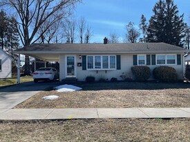 16 Theodore Ave in Middletown, PA - Building Photo