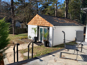 3160 Mt Gilead Rd SW in Atlanta, GA - Building Photo - Building Photo