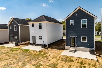 Martin Street Villas in Clarksville, TN - Foto de edificio - Building Photo