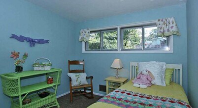 2303 Pinneberg Ave in Rockville, MD - Building Photo - Building Photo
