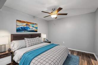 Lifestyle on Golf Links in Shreveport, LA - Building Photo - Building Photo