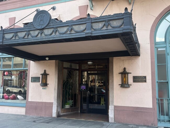 455 E Ocean Blvd, Unit 715 in Long Beach, CA - Foto de edificio - Building Photo