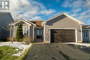 18 Lancaster St in St John's, NL - Building Photo