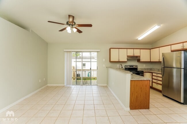 535 Fox Run Trail in Apollo Beach, FL - Building Photo - Building Photo