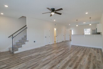 550-C4 Peachers Mill Rd in Clarksville, TN - Building Photo - Building Photo