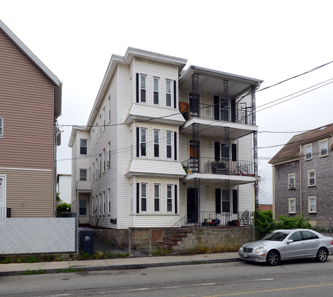 202 Belleville Ave in New Bedford, MA - Building Photo - Building Photo