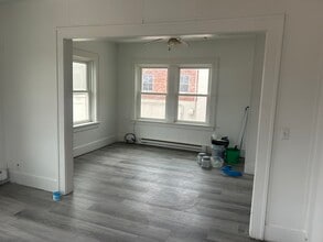 17-19 W 2nd St, Unit 3 in Spencer, IA - Foto de edificio - Building Photo