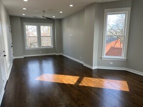 2715 W Potomac Ave in Chicago, IL - Building Photo - Building Photo