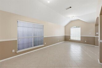 421 Kingfisher Ln in Arlington, TX - Building Photo - Building Photo