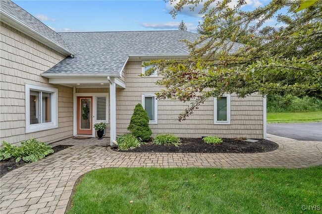 1131 Marlyn Park Dr in Cazenovia, NY - Foto de edificio - Building Photo