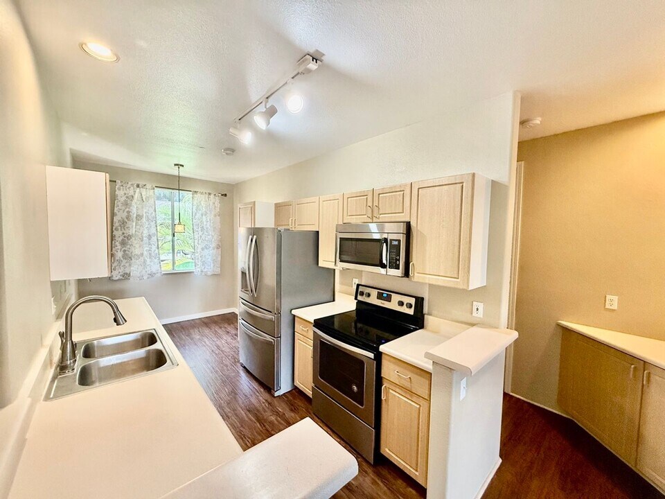 95-988-988 Wikao St in Mililani, HI - Building Photo