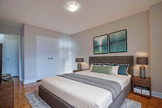 Laurel Grove in Toronto, ON - Building Photo - Building Photo