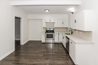 5194 Warfield Dr in Memphis, TN - Building Photo - Building Photo