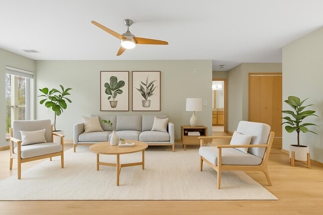 8206 Starr Grass Dr, Unit 204 in Madison, WI - Building Photo - Building Photo