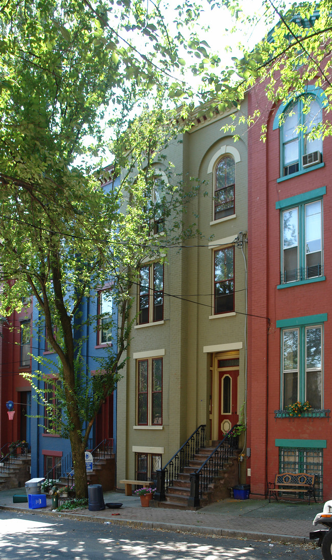60 Elm St in Albany, NY - Building Photo - Building Photo