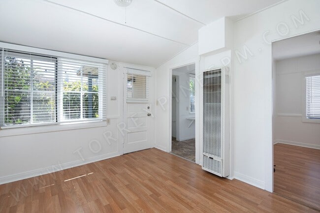 property at 4745 1/2 Newport Ave