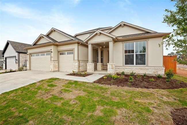 513 Barnhill Lp in Dripping Springs, TX - Building Photo - Building Photo
