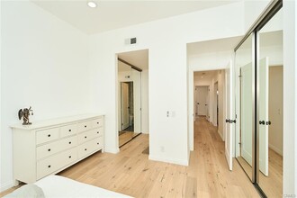 26 Spinnaker in Irvine, CA - Building Photo - Building Photo