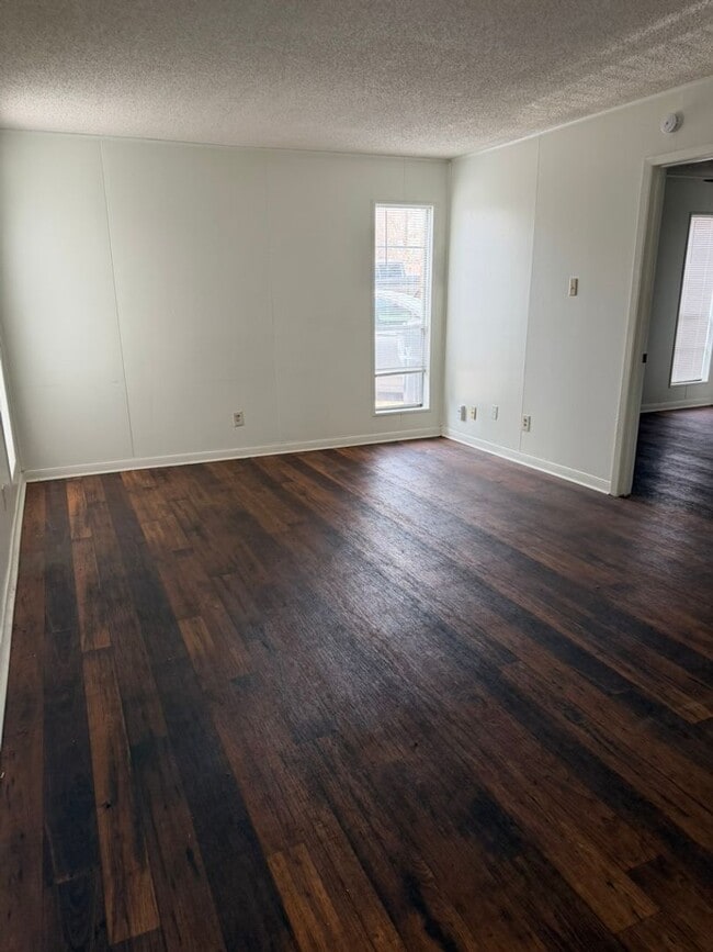 property at 2021 Austin Ave