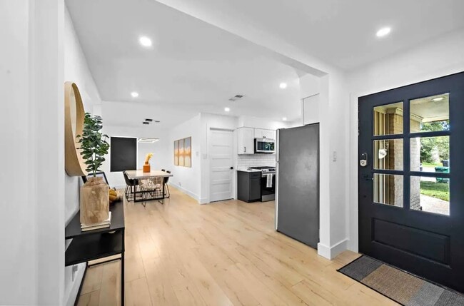 5401 W 43rd St in Houston, TX - Building Photo - Building Photo