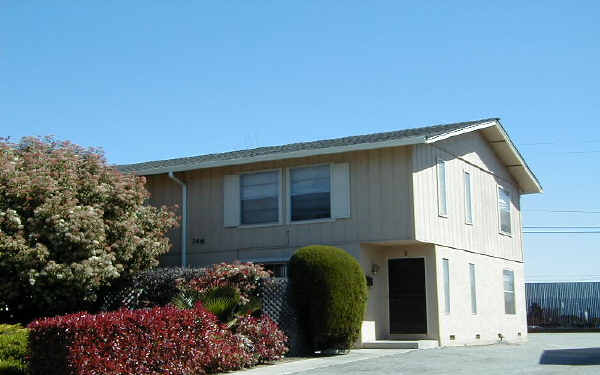 746 Reseda Dr in Sunnyvale, CA - Foto de edificio - Building Photo