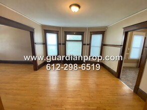 709 Jessamine Ave E, Unit 709 in St. Paul, MN - Building Photo - Building Photo
