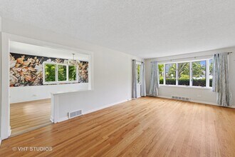 35 E Washington Blvd in Lombard, IL - Building Photo - Building Photo