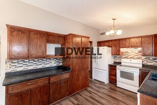 810 1st St NW in Oronoco, MN - Building Photo