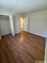 74 Gardner St, Unit 8B in Boston, MA - Building Photo - Building Photo