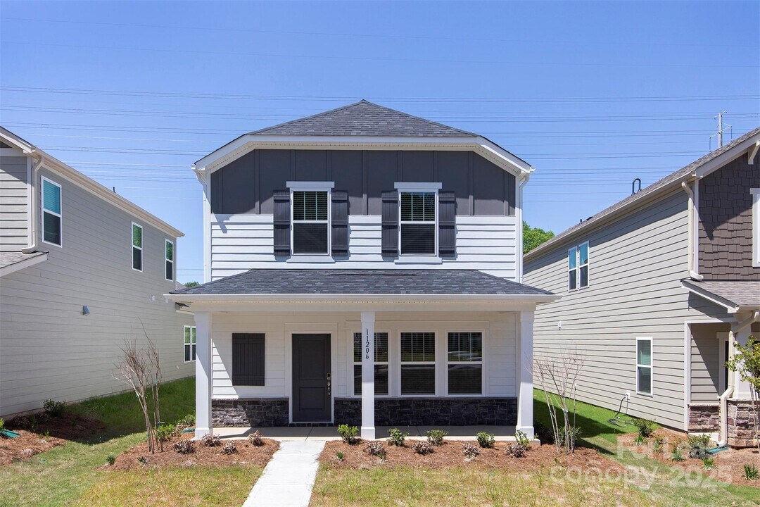 11206 Broadbent Ct in Charlotte, NC - Building Photo