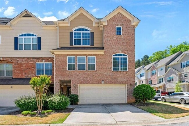 property at 1501 Glenivy