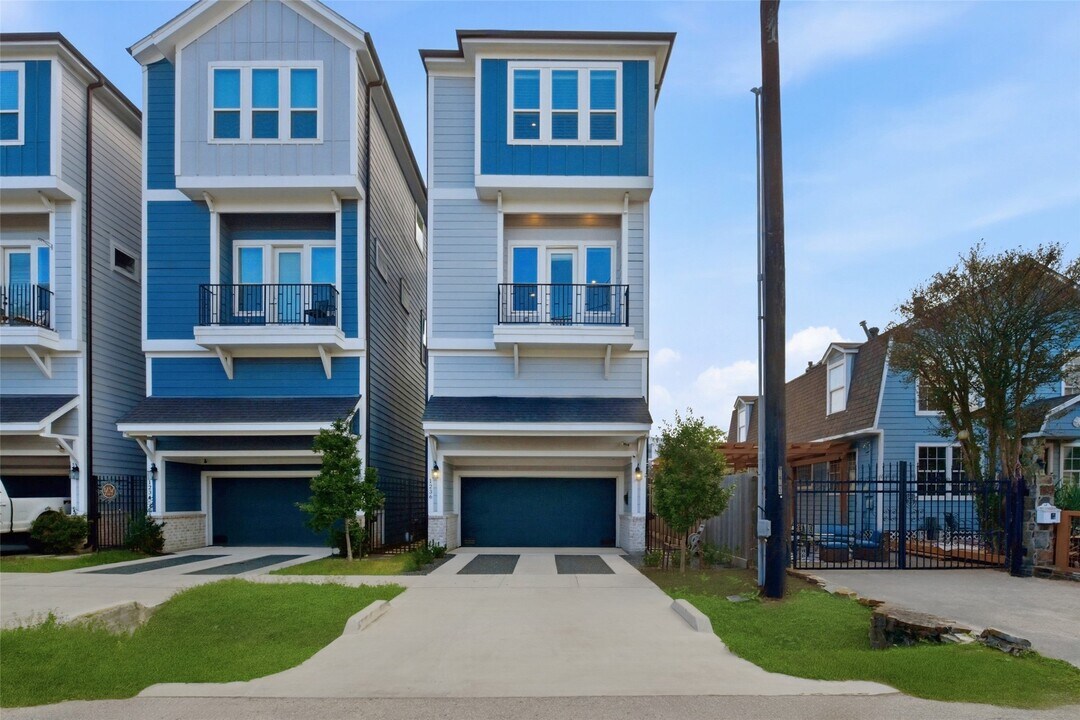 1236 W 21st St in Houston, TX - Building Photo