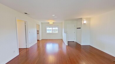 3639 San Remo Dr in Santa Barbara, CA - Building Photo - Building Photo