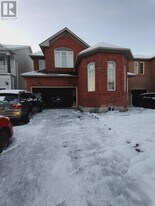 1215 Wadebridge Crescent in Oshawa, ON - Building Photo