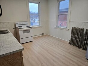 499 E High St in Kittanning, PA - Building Photo - Building Photo