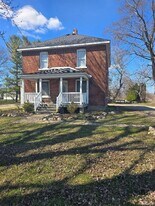 71271 McVicar Rd in Romeo, MI - Building Photo